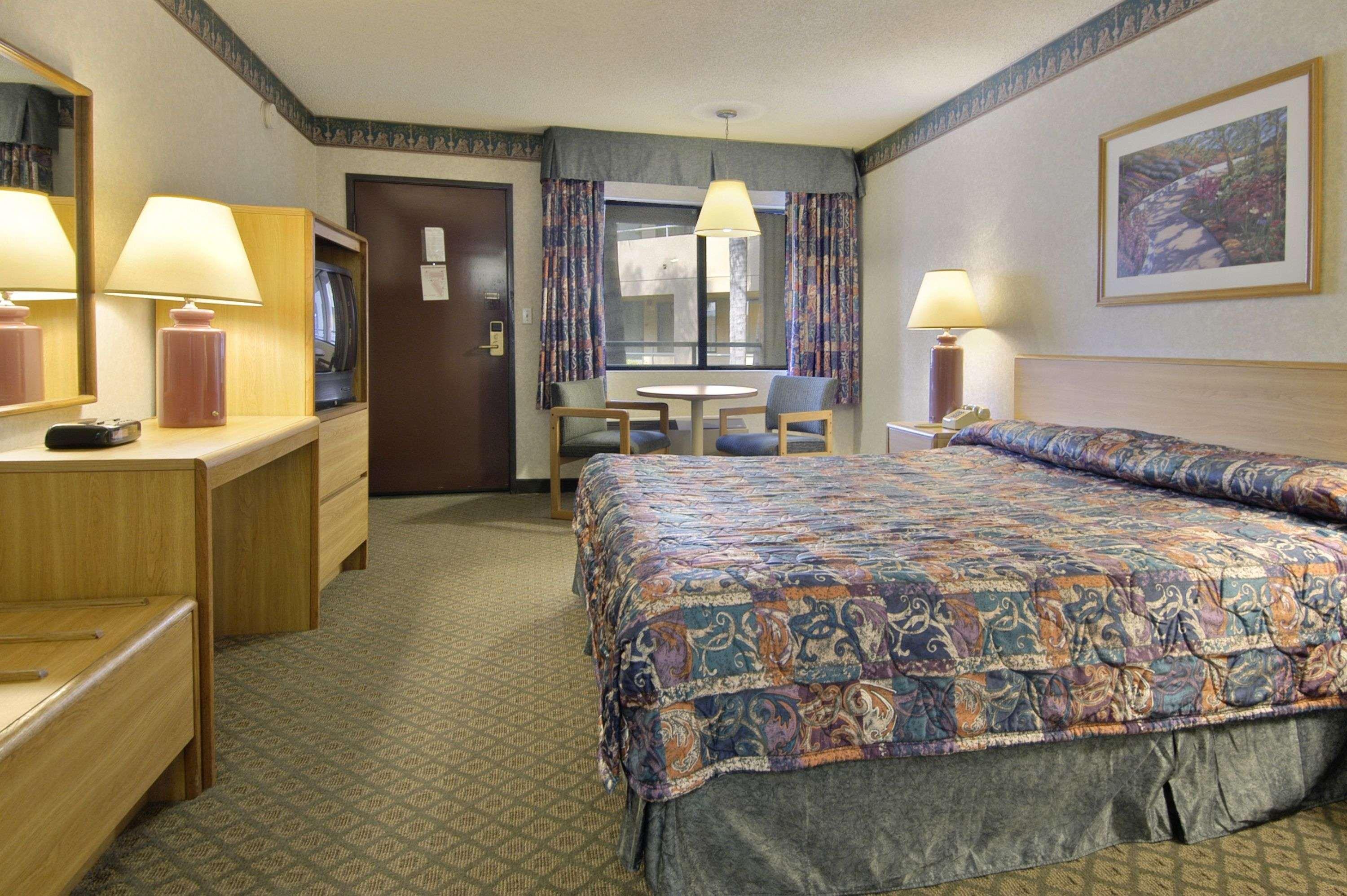 Travelodge By Wyndham Commerce Los Angeles Area Стая снимка